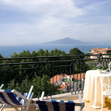 Grand De La 4* Сорренто