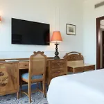 Grand De La 4*