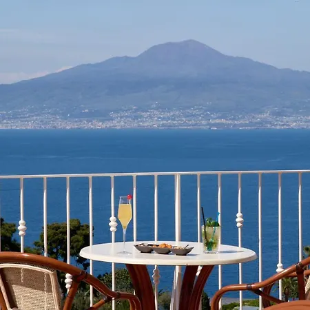 Hotel Grand De La 4*