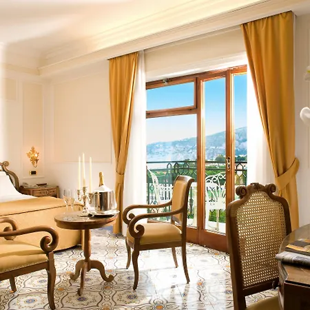 Grand De La Hotel 4*