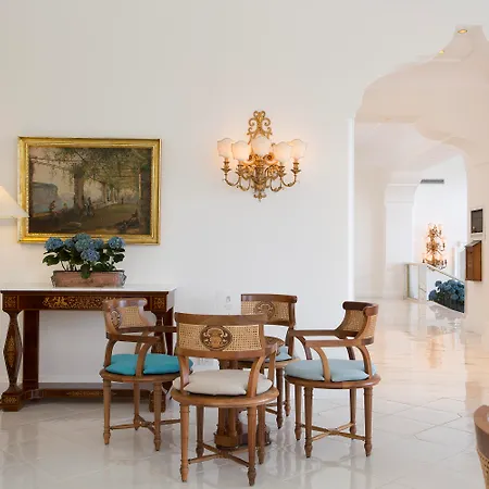 Hotel Grand De La 4*