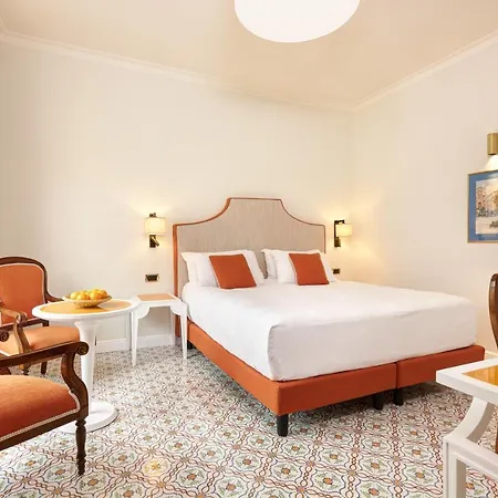 Hotel Grand De La Sorrento