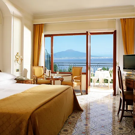 Hotel Grand De La Sorrento