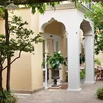 Grand De La Sorrento