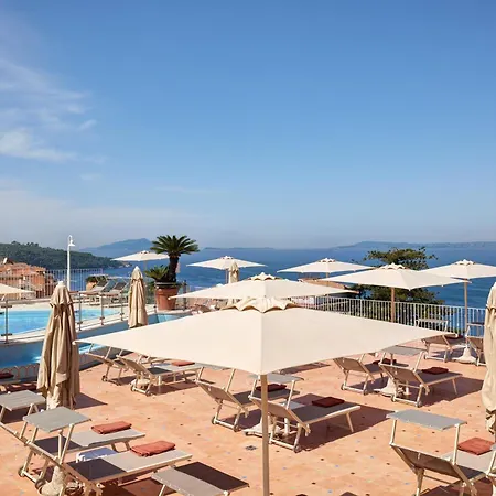 Grand De La Hotel
