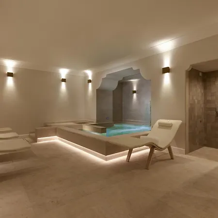 Hotel Grand De La Sorrento