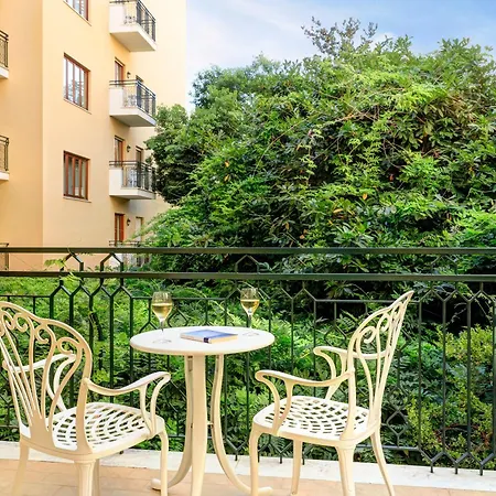 Hotel Grand De La 4*
