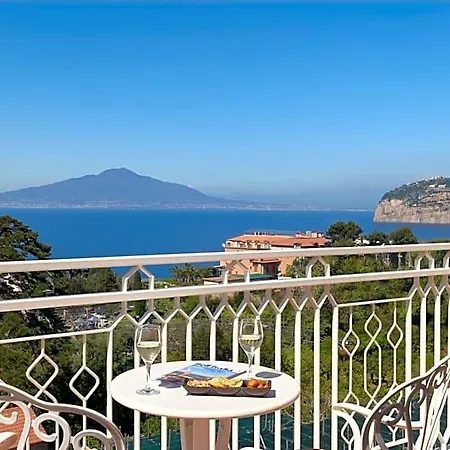 Grand De La Sorrento