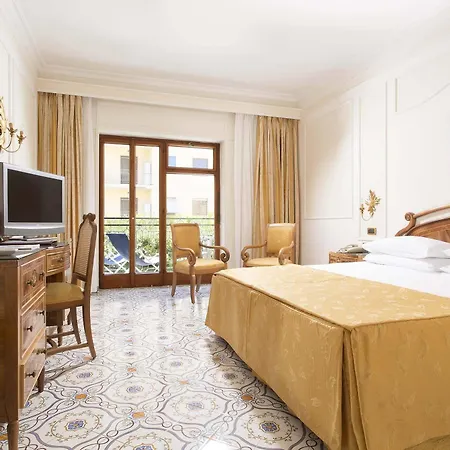 Grand De La Sorrento
