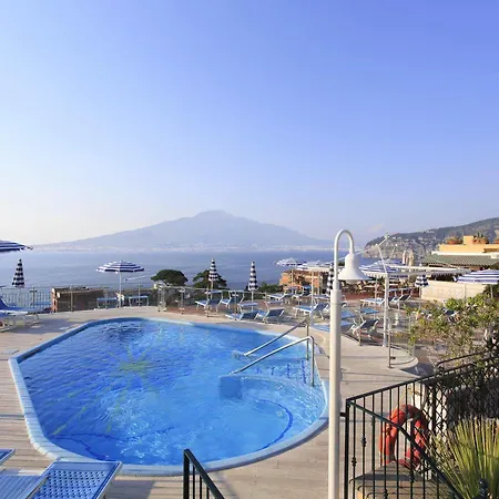 Hotel Grand De La Sorrento
