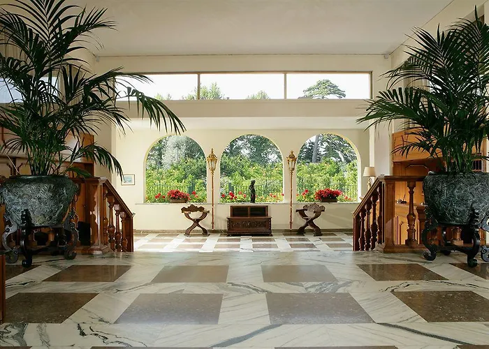 Hotell Grand De La Sorrento