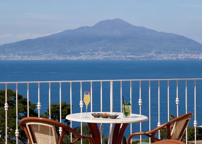 Hotell Grand De La 4*