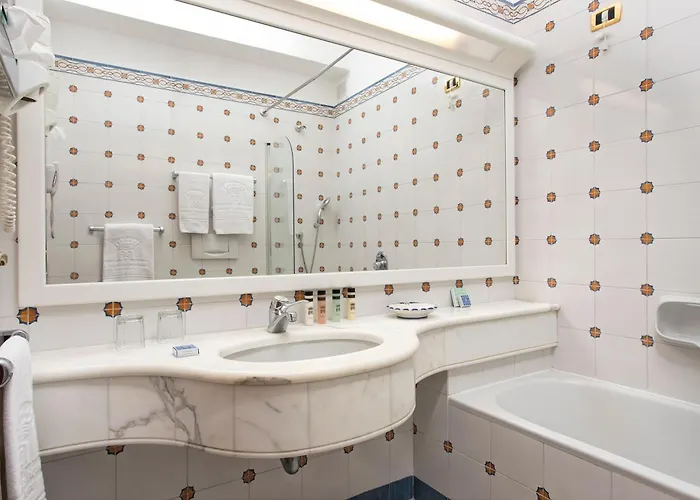 Grand De La Sorrento