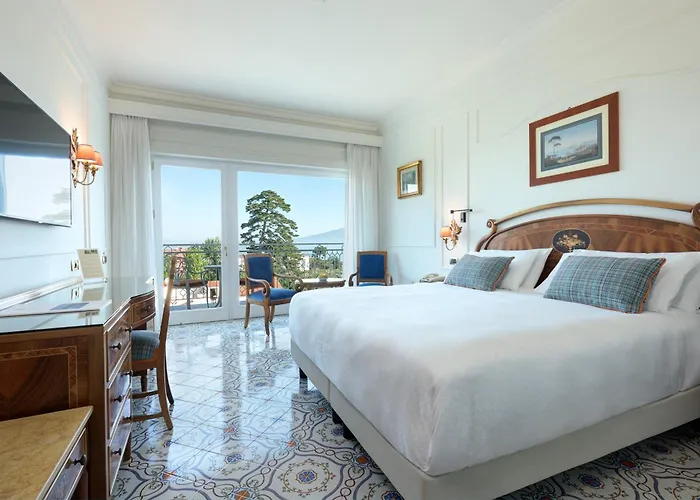 Hotel Grand De La Sorrento