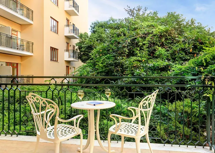 Hotel Grand De La 4*