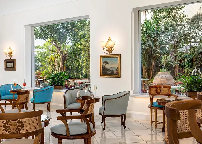 Hotel Grand De La Sorrento