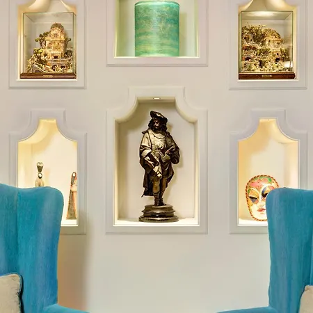 Hotel Grand De La 4*