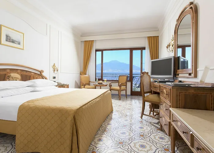 Hotel Grand De La Sorrento